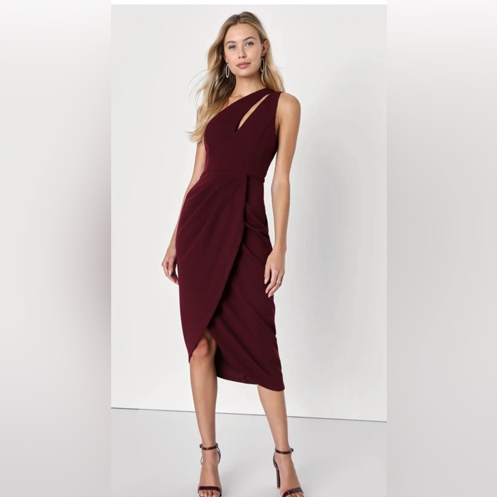 Burgundy one should dress